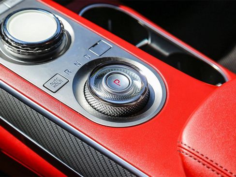 Used 2023 Genesis GV70 2.5T w/ Sport Prestige Package image 19