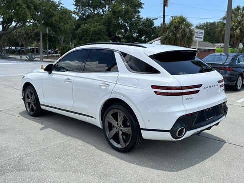 Used 2022 Genesis GV70 3.5T Sport w/ Sport Prestige Package AWD/4WD image 6