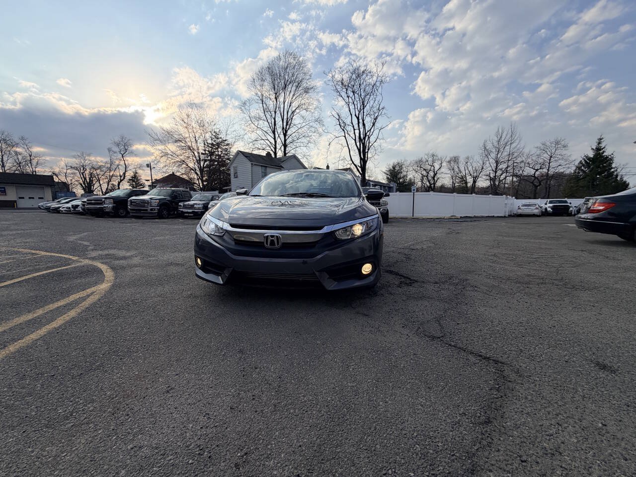 Used 2018 Honda Civic EX-L image 3