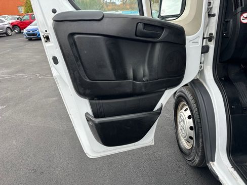Used 2018 RAM ProMaster 2500 image 20