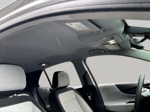 Used 2022 Chevrolet Equinox LS FWD image 17