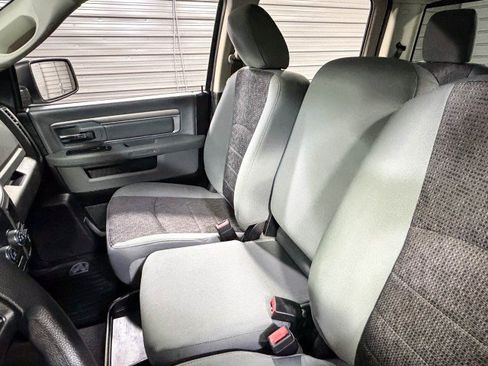 Used 2019 RAM 1500 Classic SLT w/ Protection Group image 17