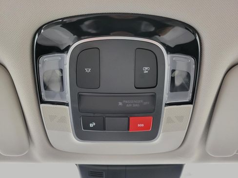 Used 2025 Hyundai Tucson SEL AWD/4WD image 19