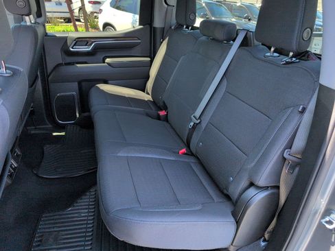Used 2024 Chevrolet Silverado 1500 LT AWD/4WD image 30