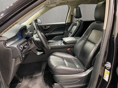 Certified 2024 Lincoln Aviator AWD w/ Premium Package image 12