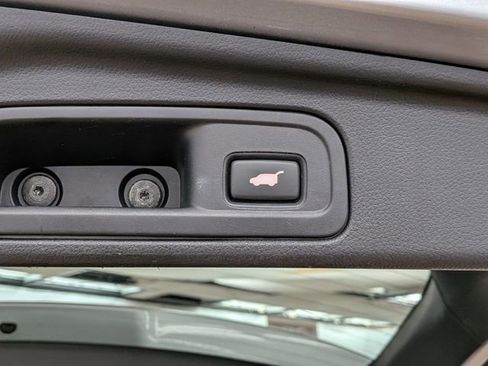 Used 2018 Honda Pilot Elite image 26