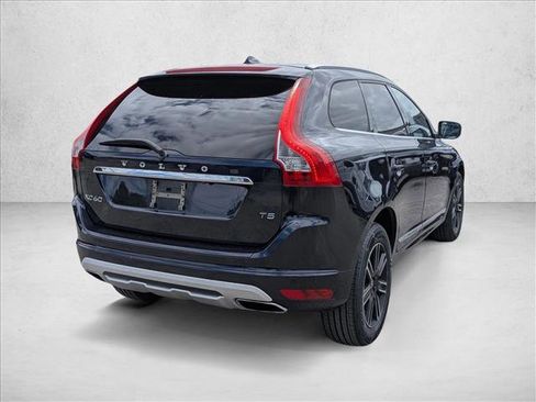 Used 2017 Volvo XC60 T5 Dynamic w/ Preferred Option Package image 5