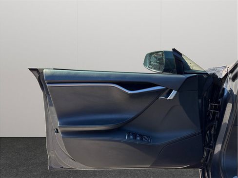 Used 2020 Tesla Model S Performance image 22