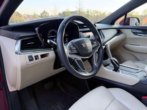 Used 2017 Cadillac XT5 Base image 21