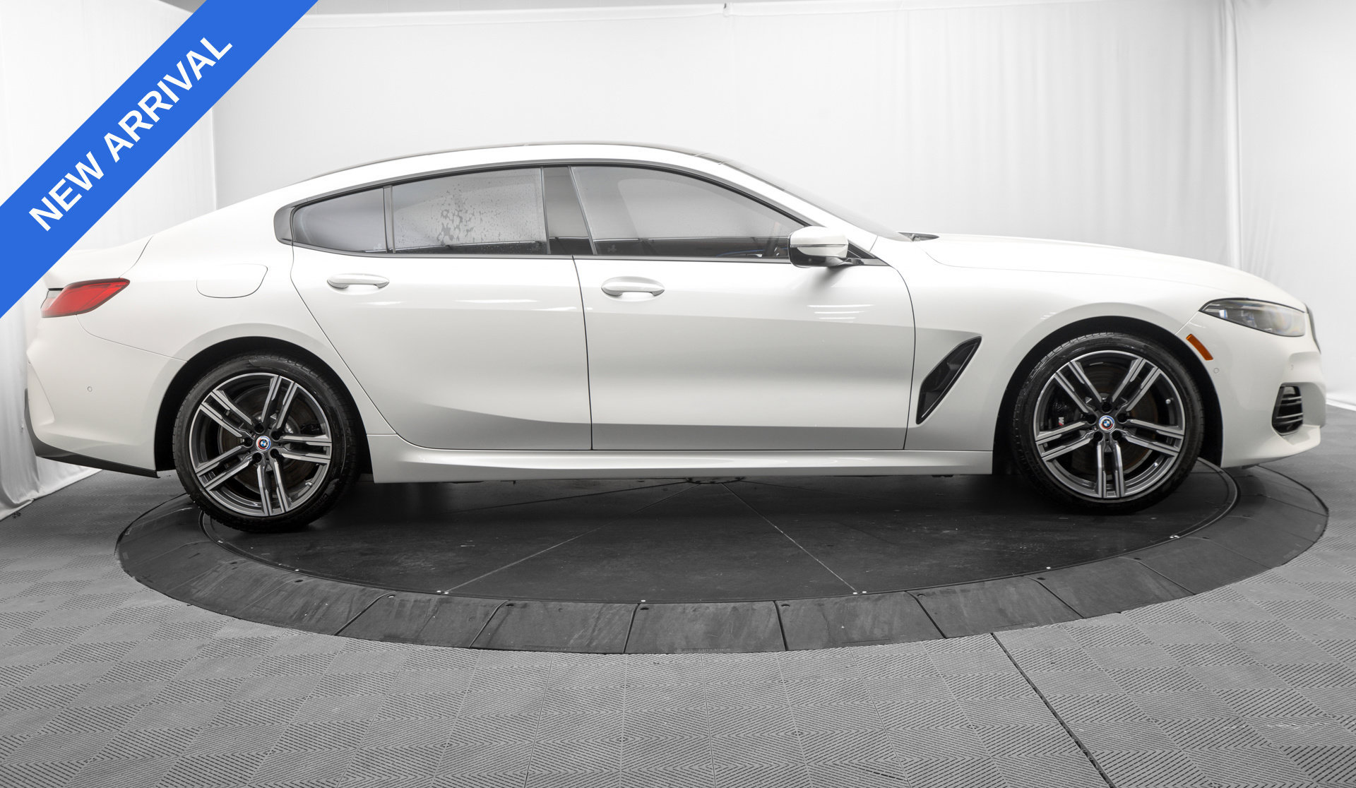 Used 2025 BMW 840i xDrive AWD/4WD image 8