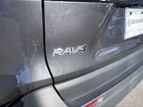 Used 2022 Toyota RAV4 XLE w/ Convenience Package image 30