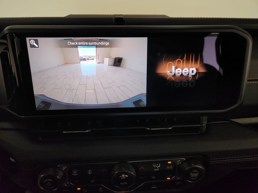 New 2026 Jeep Gladiator Sport AWD/4WD image 17