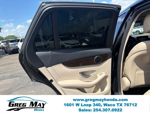 Used 2019 Mercedes-Benz GLC 300 image 23