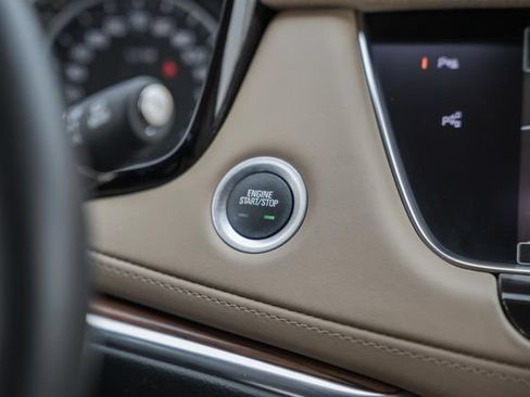 Used 2019 Cadillac XT5 Platinum AWD/4WD image 28