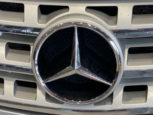 Used 2010 Mercedes-Benz ML 350 4MATIC image 10