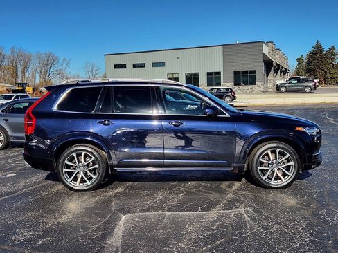 Used 2017 Volvo XC90 T6 Momentum w/ Vision Package AWD/4WD image 6