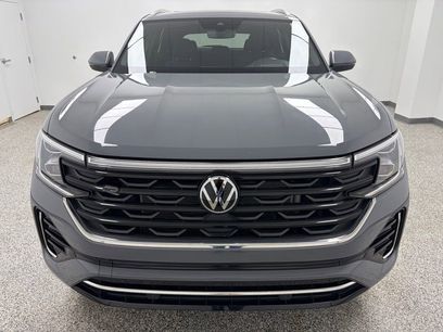 Used 2024 Volkswagen Atlas Cross Sport SEL R-Line
