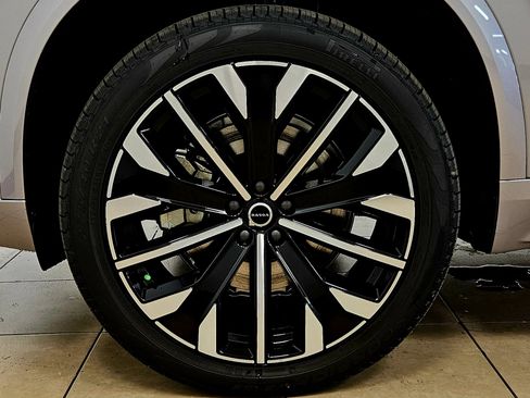New 2026 Volvo XC90 B5 Plus w/ Protection Package AWD/4WD image 49
