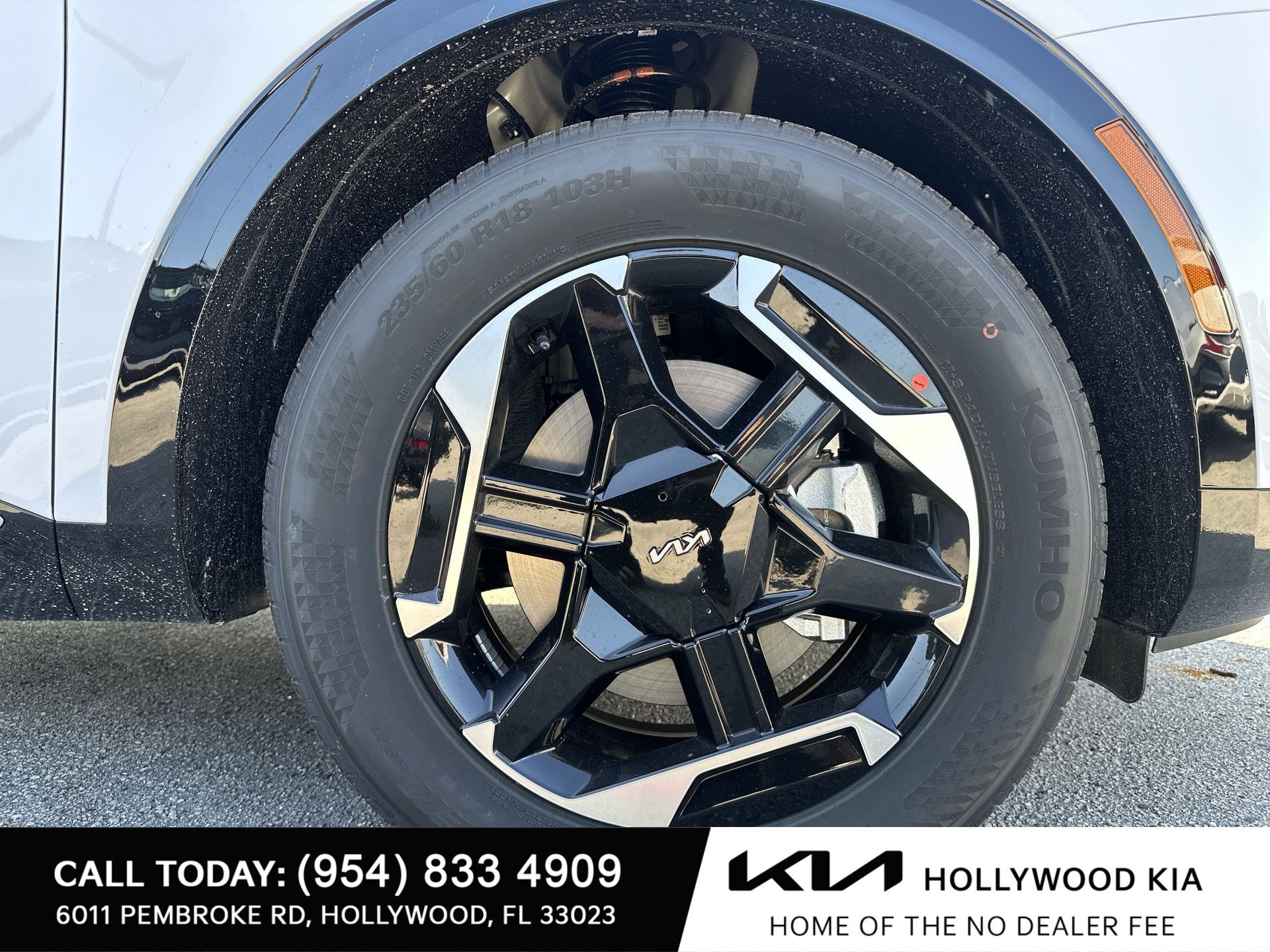 New 2026 Kia Sportage SX FWD image 11