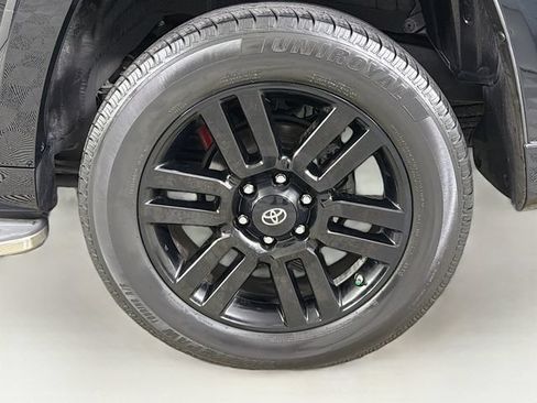 Used 2019 Toyota 4Runner Limited AWD/4WD image 29