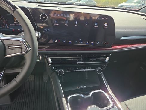 New 2026 Chevrolet Traverse Z71 AWD/4WD image 14