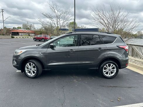 Used 2018 Ford Escape SEL image 8