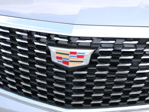 Used 2025 Cadillac XT5 Luxury image 12