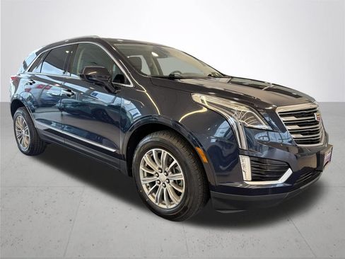 Used 2017 Cadillac XT5 Luxury w/ Driver Awareness Package AWD/4WD image 5