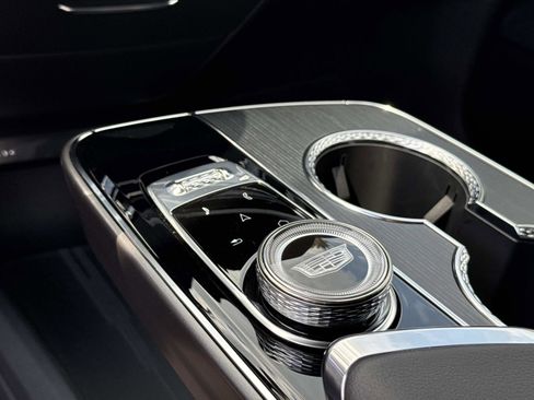 Certified 2026 Cadillac Lyriq Signature Sport AWD/4WD image 23