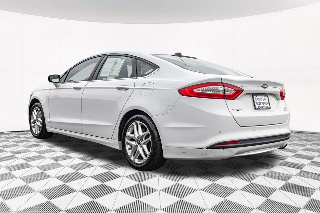 Used 2013 Ford Fusion SE FWD image 8