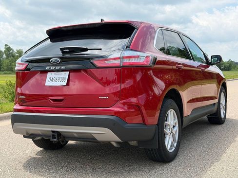 Used 2023 Ford Edge SEL w/ Class II Trailer Tow Package AWD/4WD image 5