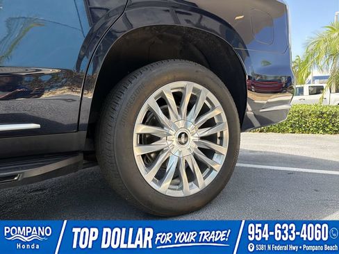 Used 2024 Cadillac Escalade Premium Luxury AWD/4WD image 35