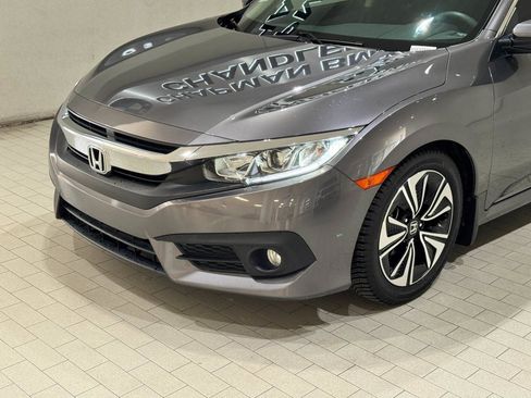 Used 2018 Honda Civic EX-T image 2