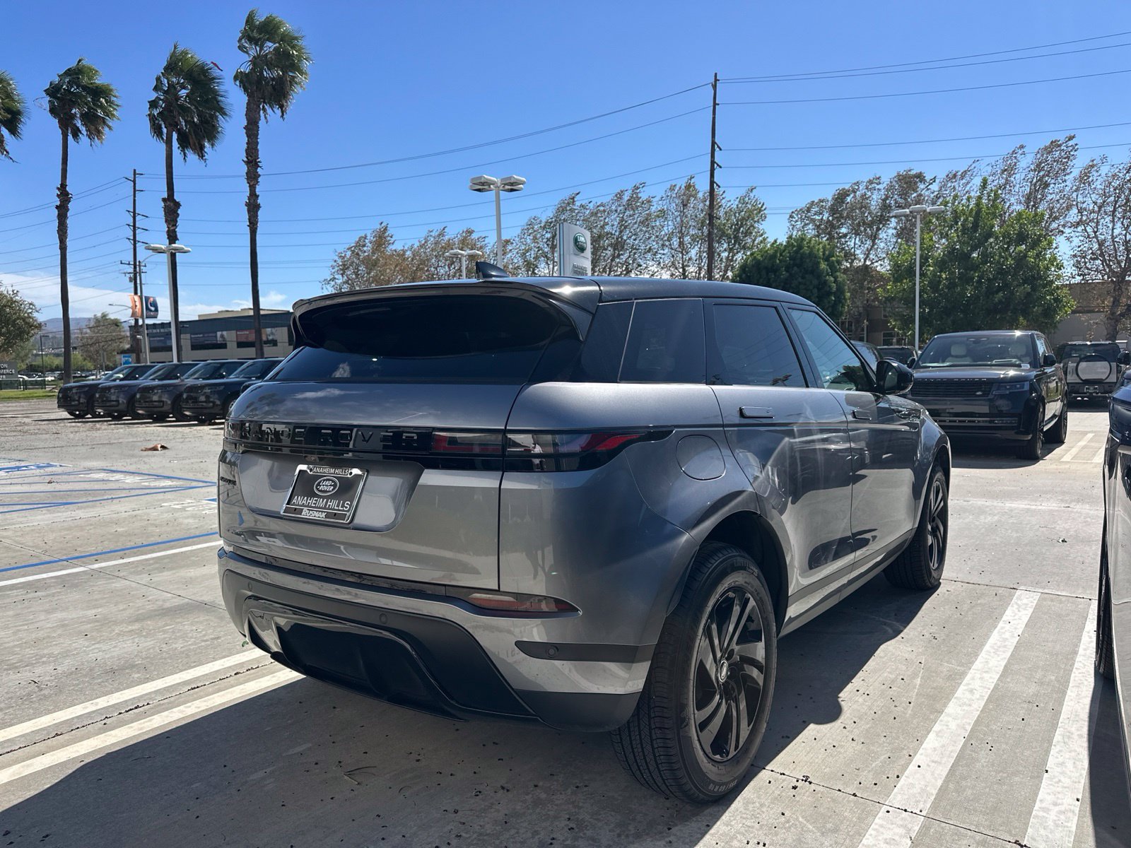 Used 2026 Land Rover Range Rover Evoque S AWD/4WD image 3