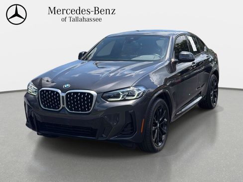 Used 2025 BMW X4 xDrive30i w/ M Sport Package AWD/4WD image 1