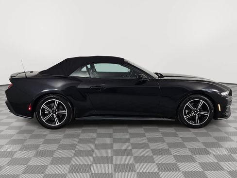 Used 2025 Ford Mustang Premium RWD image 9