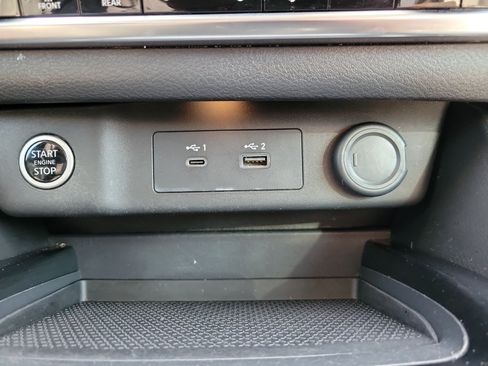 Certified 2022 Nissan Rogue SV FWD image 29