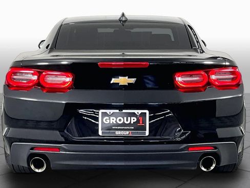Used 2019 Chevrolet Camaro LT RWD image 5