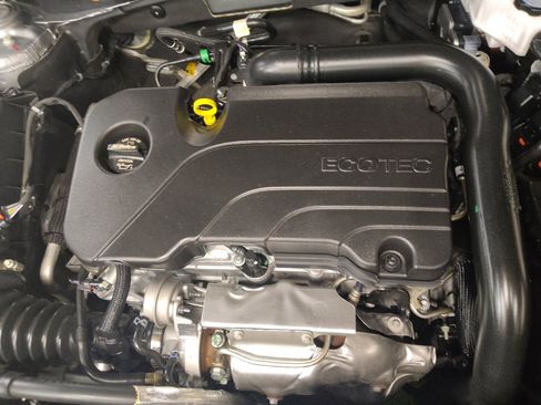 Used 2025 Chevrolet Malibu LT FWD image 30