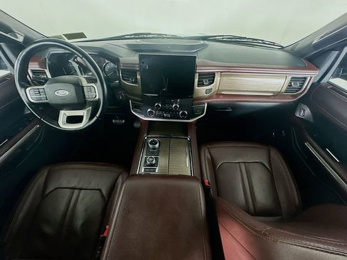 Used 2022 Ford Expedition Max Limited image 10