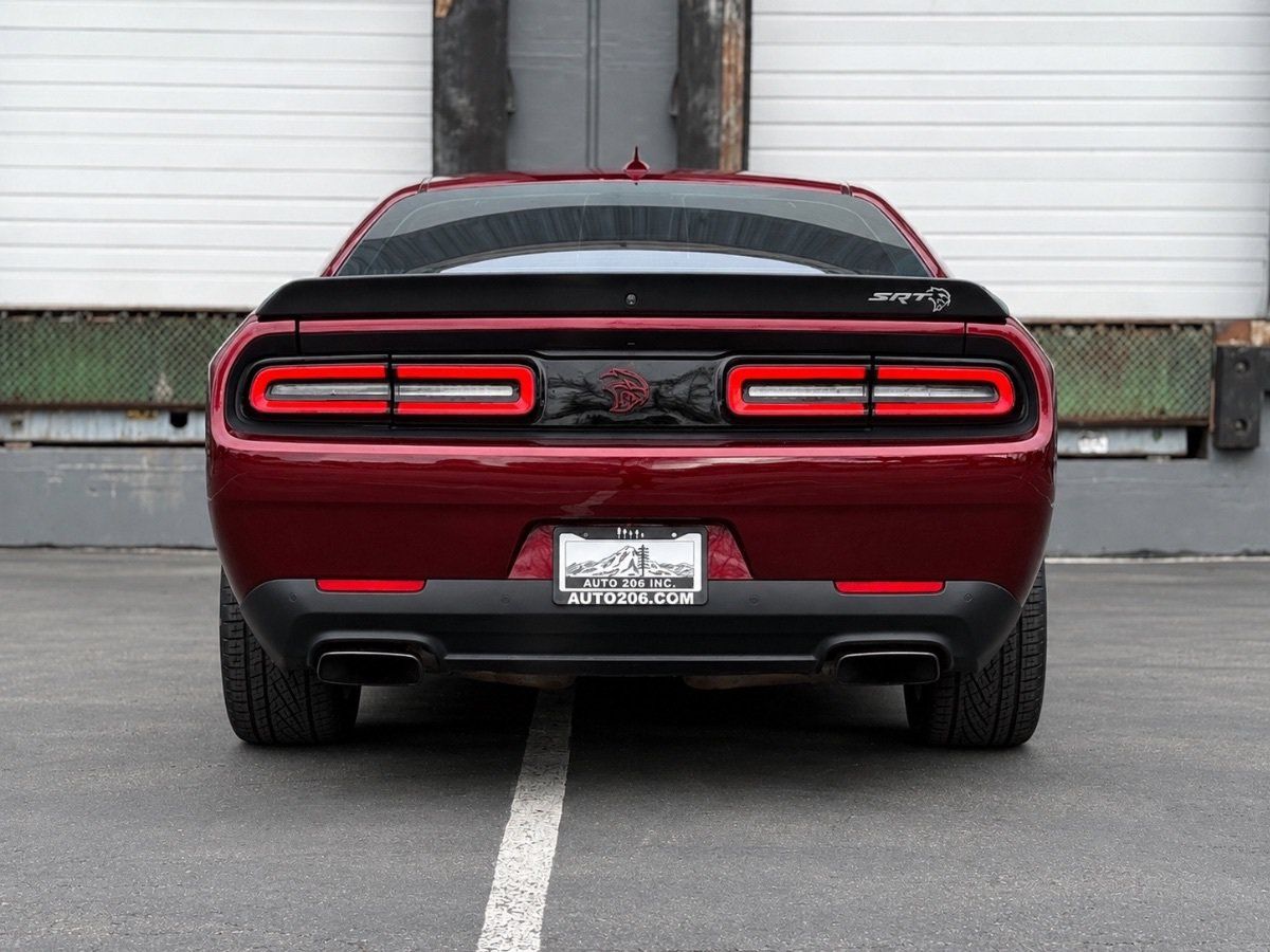Used 2022 Dodge Challenger SRT Hellcat RWD image 4