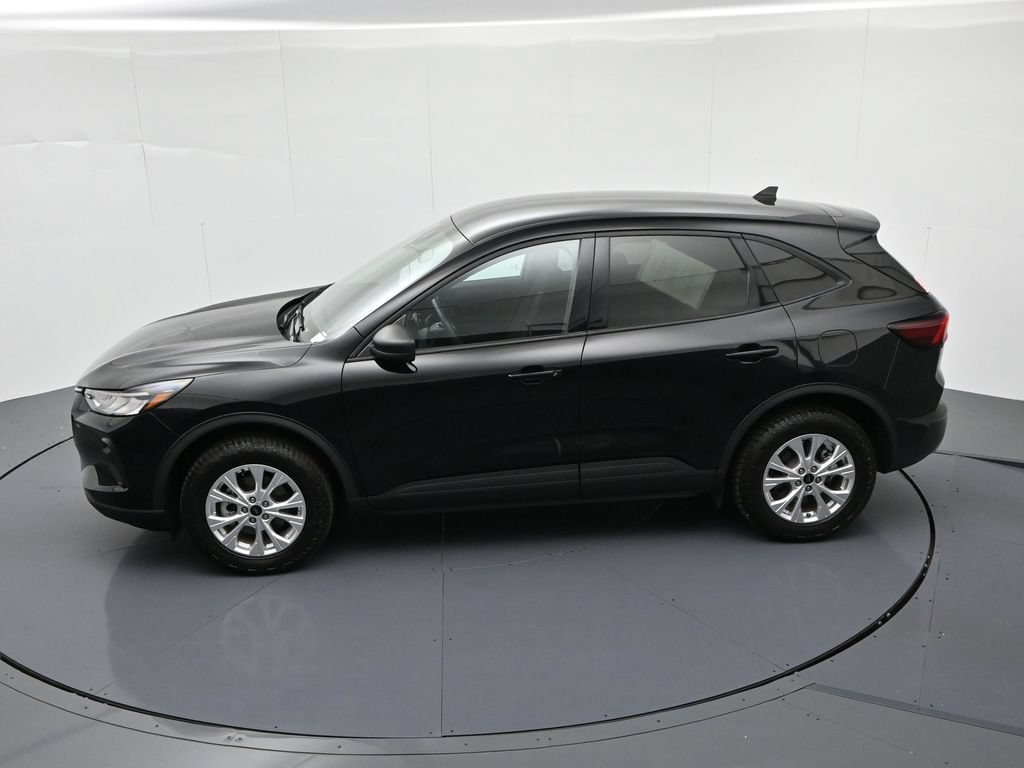 Used 2025 Ford Escape Active w/ Cold Weather Package AWD/4WD image 18