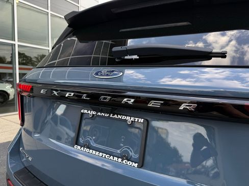 Used 2025 Ford Explorer Active w/ Active Comfort Package image 11