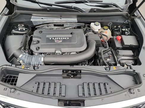 Certified 2024 Cadillac XT4 Luxury w/ Cold Weather Package image 27