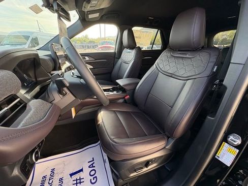 New 2026 Ford Explorer Platinum AWD/4WD image 28