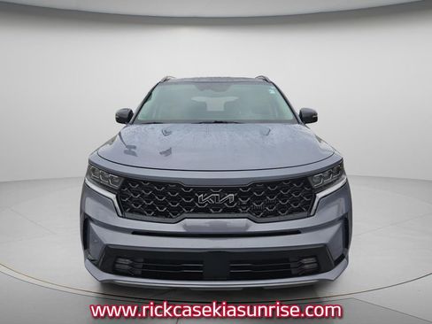 Used 2022 Kia Sorento SX AWD/4WD image 3