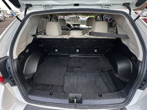 Used 2017 Subaru Crosstrek 2.0i Premium image 12