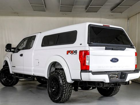 Used 2017 Ford F250 XL w/ Power Equipment Group image 11