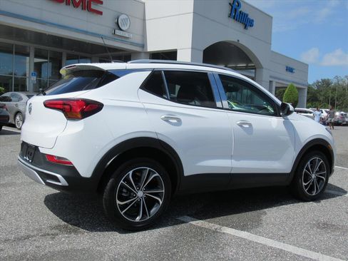 Used 2022 Buick Encore GX Select w/ Safety Package II image 6
