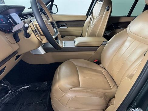 Used 2024 Land Rover Range Rover SE AWD/4WD image 11